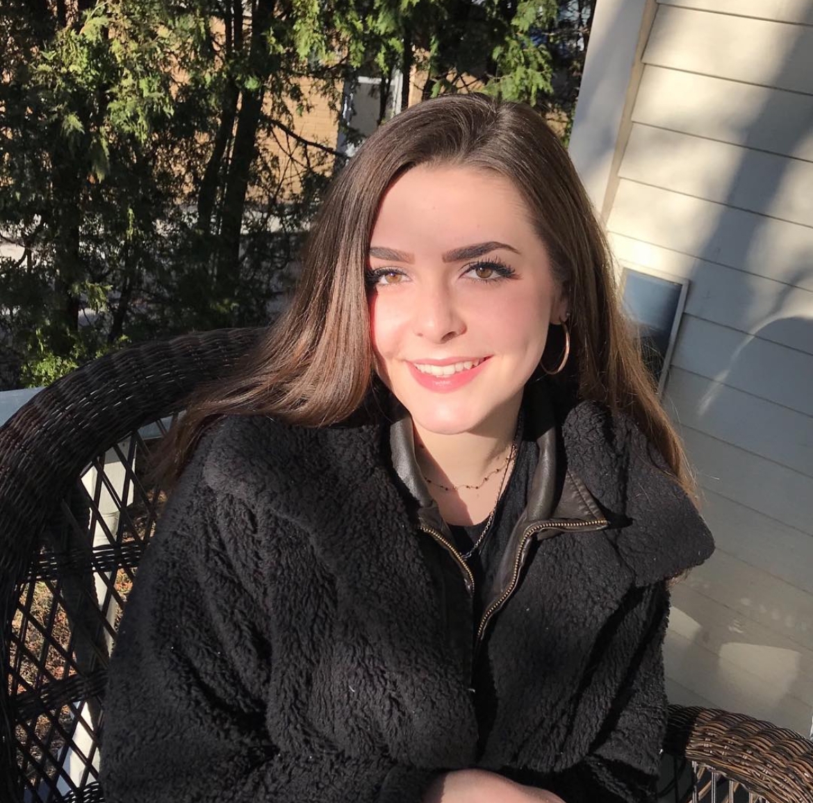 Vocal Teacher, Keyboard + Piano Teacher, Guitar Teacher, Bass Guitar Teacher, Ukulele Teacher, Songwriting Teacher Grace Hayes