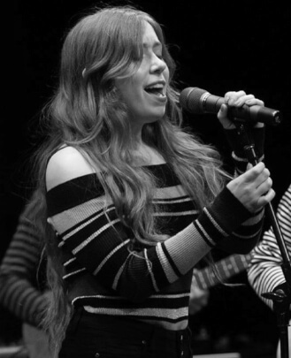 Vocal Teacher Jenna 