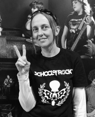 Keyboard Teacher, Guitar Teacher, Bass Guitar Teacher, Singing Teacher Melissa Adams