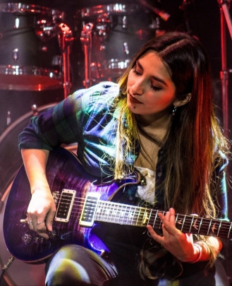 Bass Guitar Teacher, Guitar Teacher Jimena Fosado