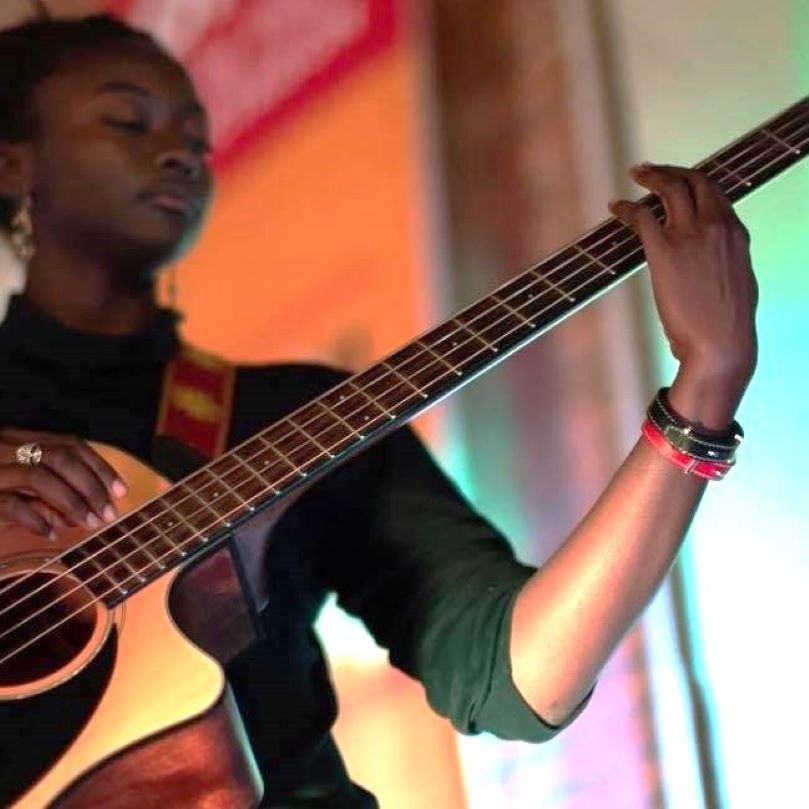 Guitar Teacher, Bass Guitar Teacher, Vocal Teacher Muneerah Abdusshahid